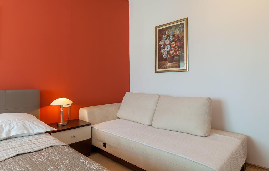 Kike Apartment