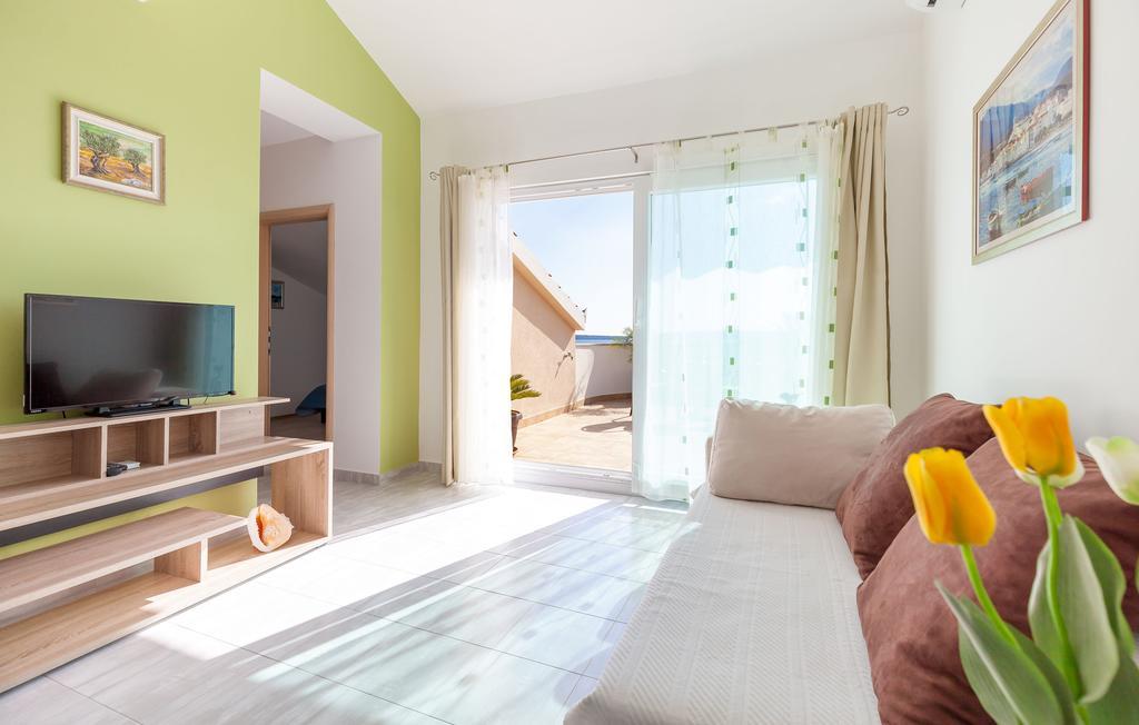 Kike Apartment